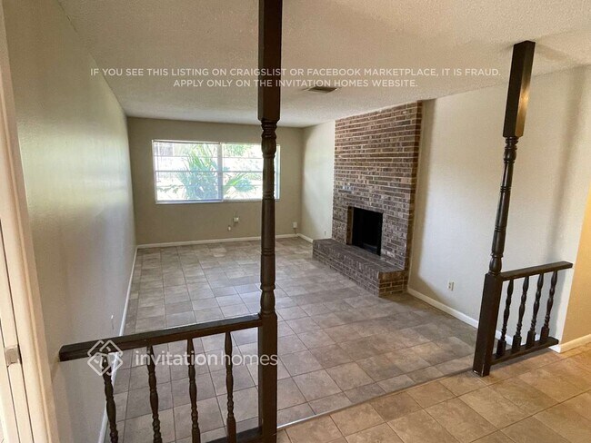 Building Photo - 304 Larkwood Dr