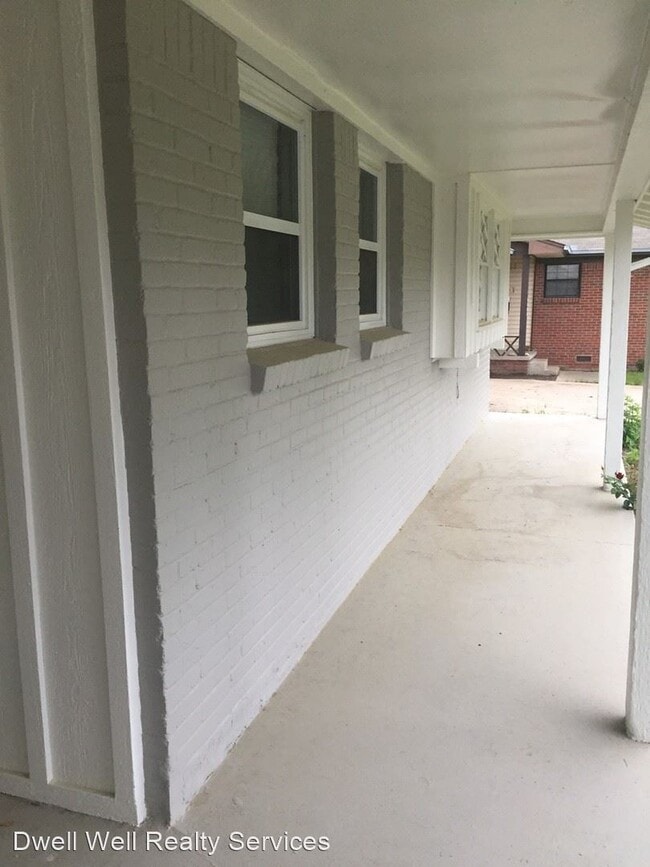 Building Photo - 3 br, 1.5 bath House - 6557 E 27th St