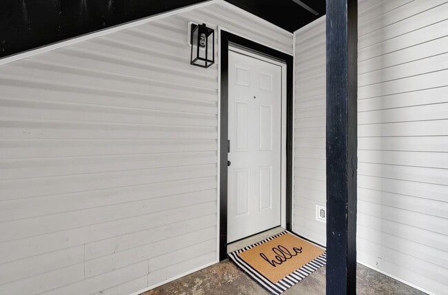 Building Photo - 611 N Copeland St