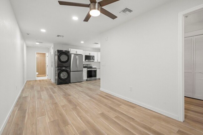Foto del edificio - 3103 16th St N