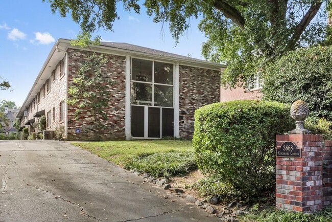 Building Photo - 3668 Kingsboro Rd NE
