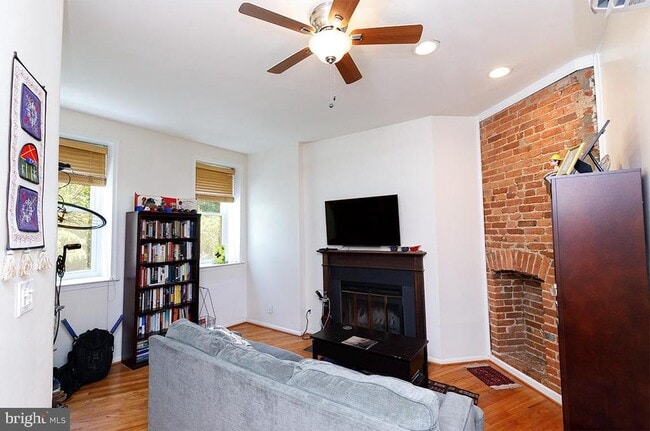 Building Photo - 1434 Potomac Ave SE