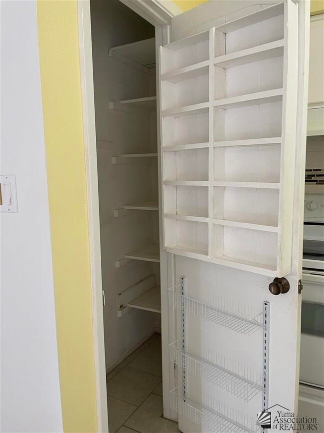 Foto del edificio - 1250 W 20th Pl