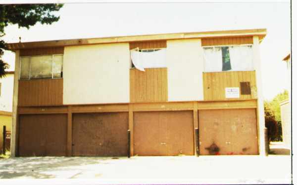 Building Photo - 5209-5217 Burlingame Ave