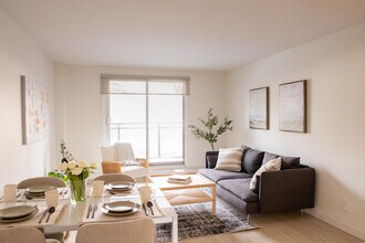 Interior Photo - Avalon Park