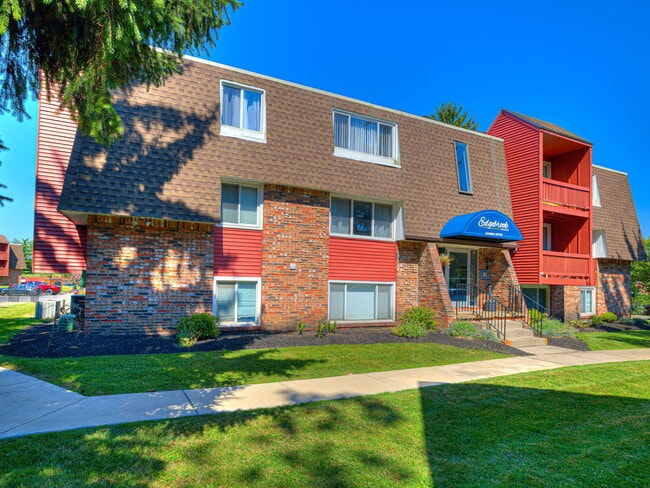 Building Photo - Edgebrook Estates