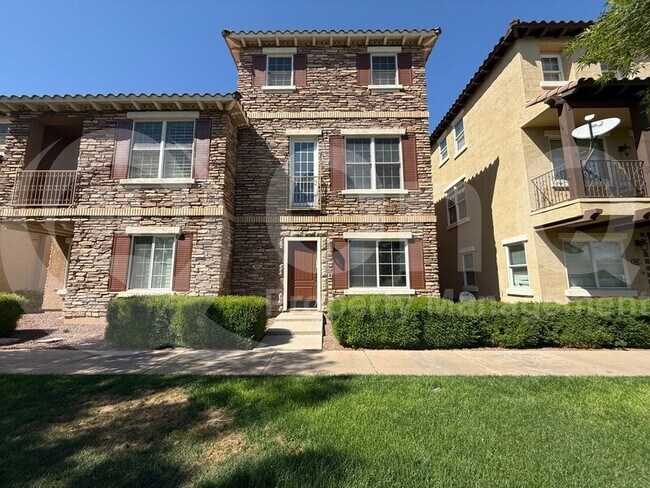 Foto del edificio - 3683 E Leslie Dr