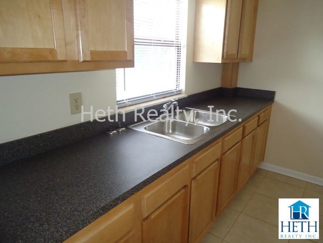 Building Photo - 311 Bonnlyn Dr