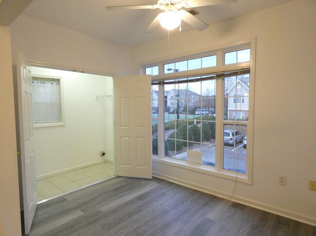 Building Photo - 2500 Friedland Pl