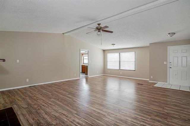 Foto del edificio - 3520 Sparks Ln