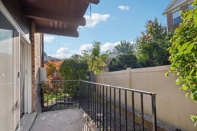 Foto del edificio - 505 Kenilworth Ave