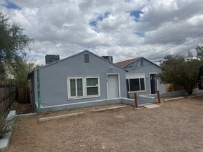 Building Photo - 212 W Blacklidge Dr