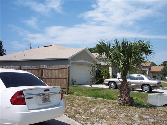 Foto del edificio - 85-125 Lucas Rd