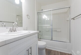 2X2 - Park Regency Apartments