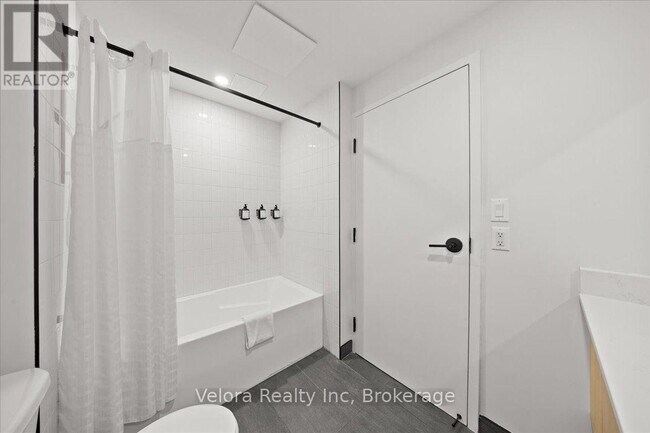 Photo du bâtiment - 161 Laurier Ave W
