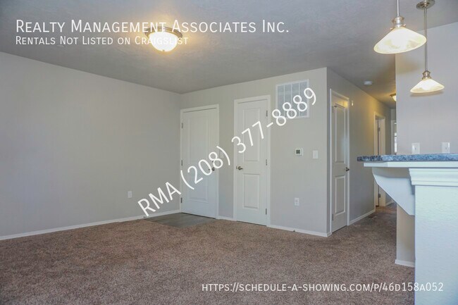 Building Photo - Modern 2-Bedroom Apartment in the Heart of...
