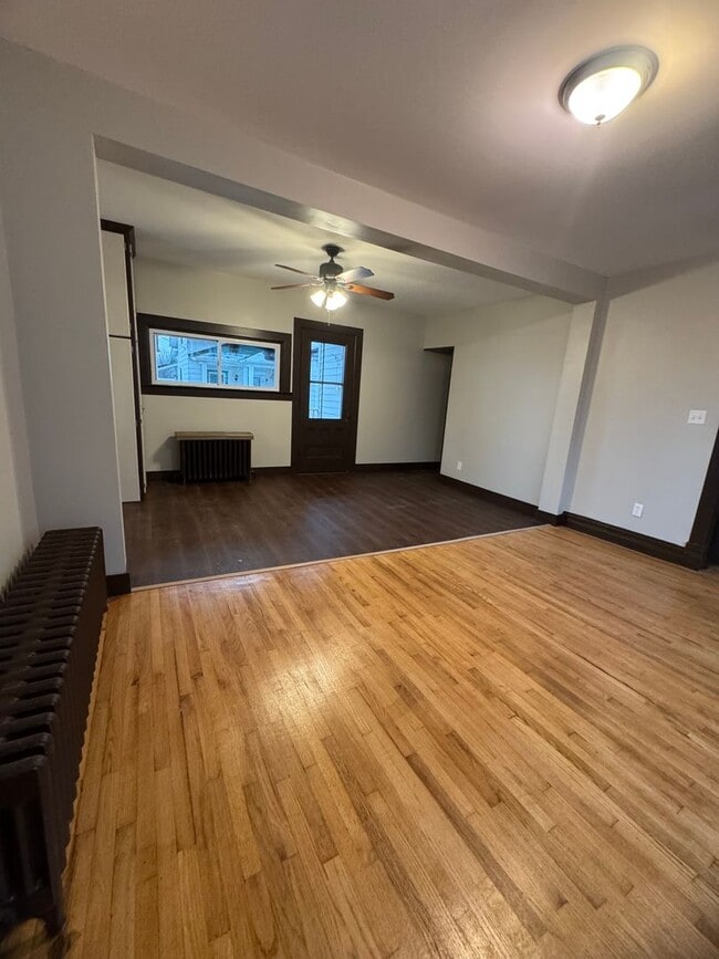 Building Photo - 9612 Bowman St