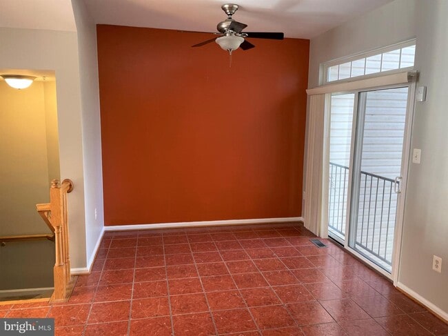 Building Photo - 10708 Begonia Ln