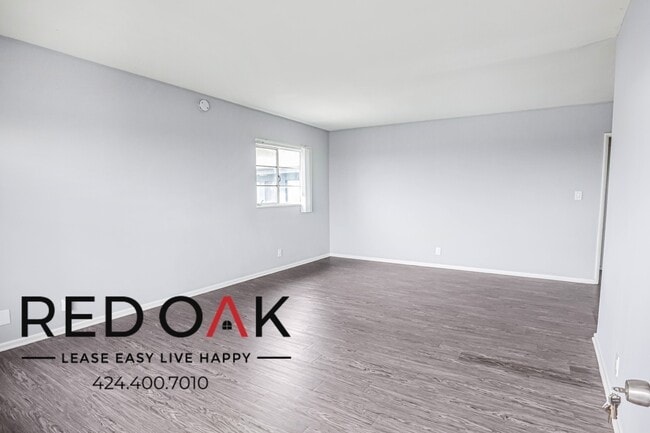 Foto del edificio - Stunning Completely Remodeled Two Bedroom ...