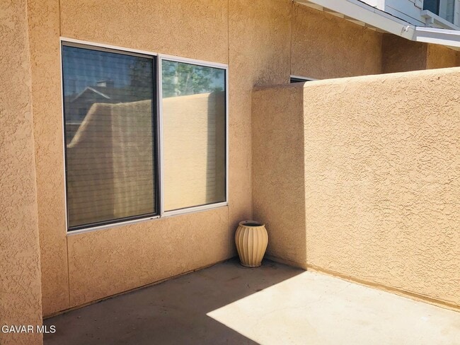 Building Photo - 1109 Beechdale Dr