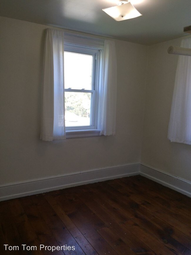 Foto del edificio - 833 Millwood Rd