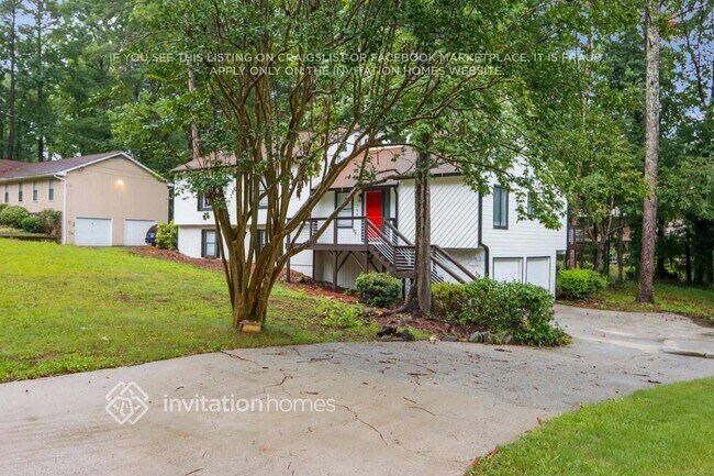 Foto del edificio - 799 Lost Creek Cir