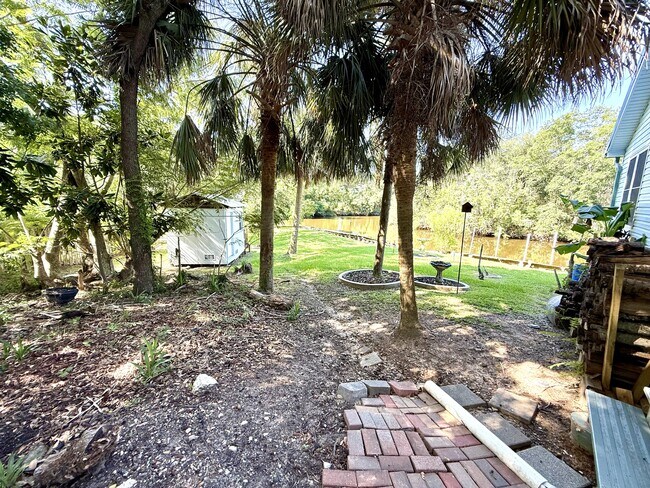 Building Photo - 1700 Lucina Cove