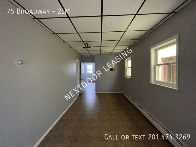 Foto del edificio - 75 Broadway-2LM