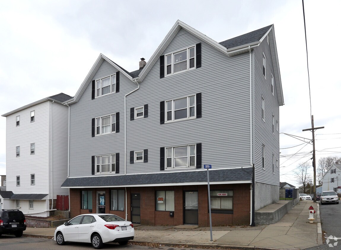 12731277 S Main St, Fall River, MA 02724 Apartments in Fall River
