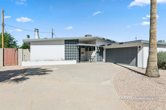 Foto del edificio - 5420 N Granite Reef Rd