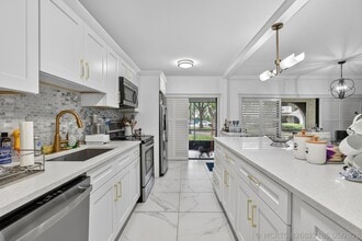 Building Photo - 101 Longboat Ln W