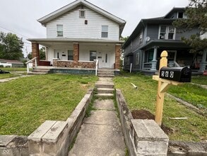 Building Photo - 560 Udell St