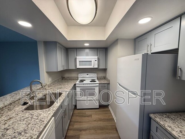 Foto del edificio - 1044 Mollie Ln