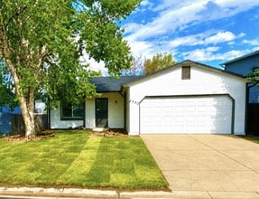 Building Photo - 8430 Wild Alfalfa Pl