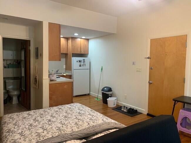 Foto del edificio - 907 Beacon St