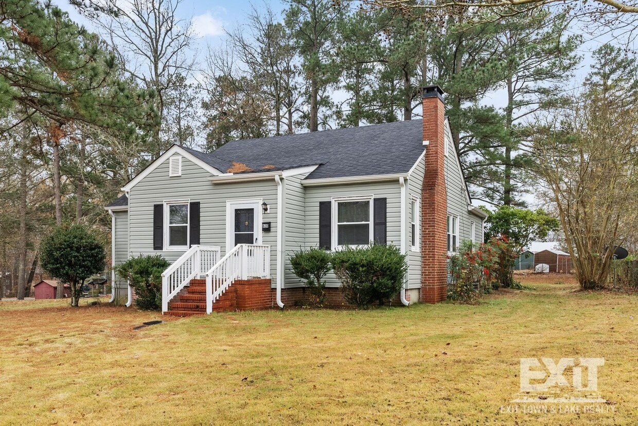 Primary Photo - 3 Bedroom 1 Bathroom Home