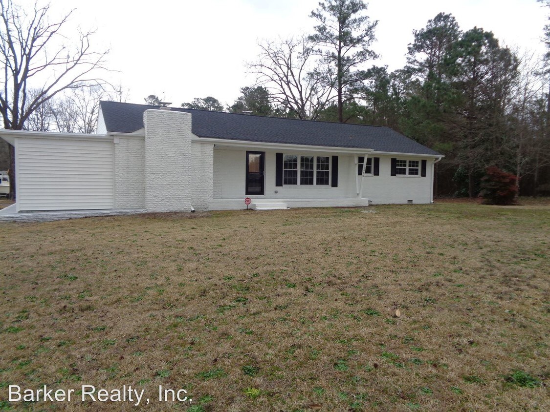Primary Photo - 10590 Cleveland Rd