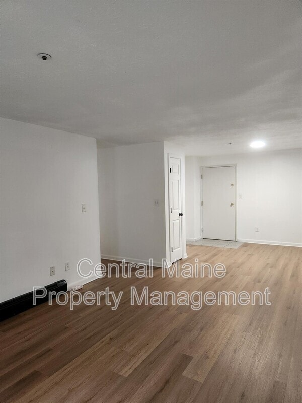 Building Photo - 39 Northern Avenue Heights