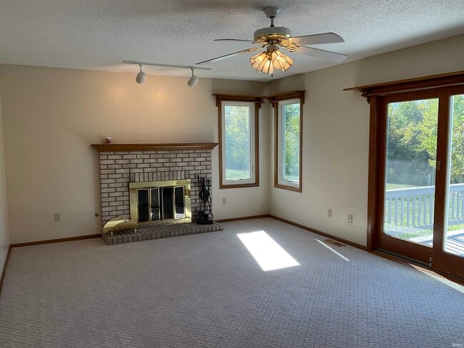 Building Photo - 9930 Valley Vista Pl