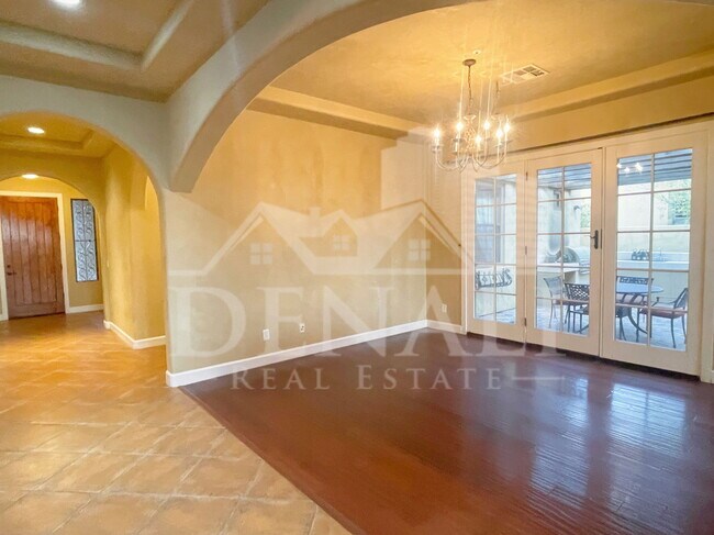 Building Photo - 9443 E Ironwood Bend