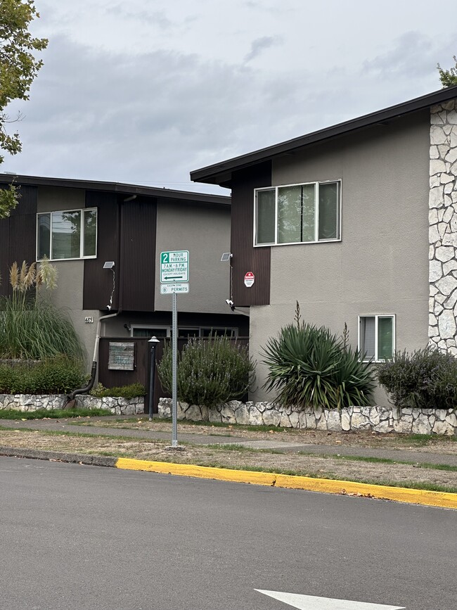 Building Photo - Rockwood