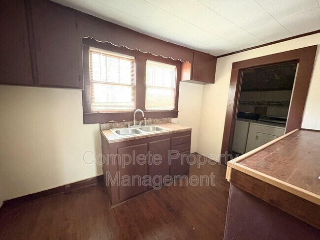 Foto del edificio - 1015 11th St N
