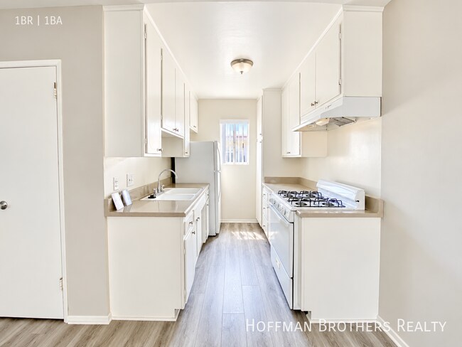 Foto del edificio - 1825 Butler Ave