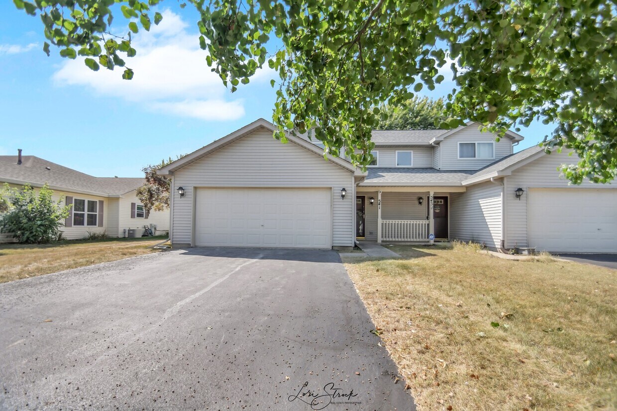 Primary Photo - 541 Heritage Dr