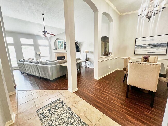 Foto del edificio - 7427 Parkcross Pl