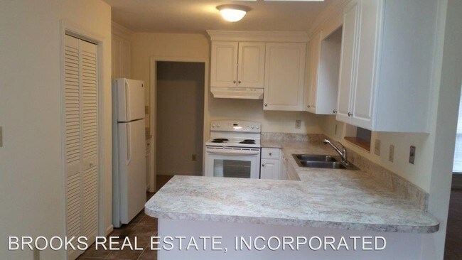 Building Photo - 2 br, 2 bath House - 133 A King Henry Way