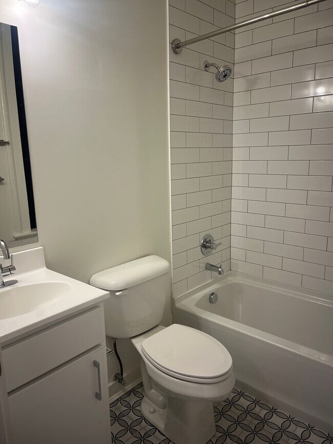 Foto del edificio - 120 E 14th St