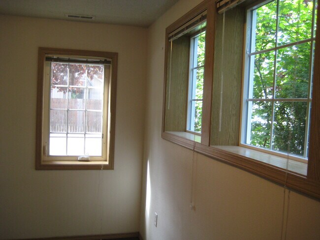 Building Photo - 2091 NW Taylor Ave