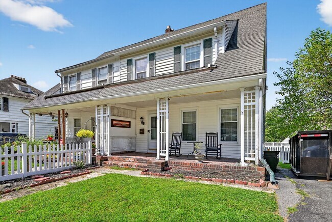 Foto del edificio - Turn-key Ready 3 BR 1 BA in Newburgh, NY
