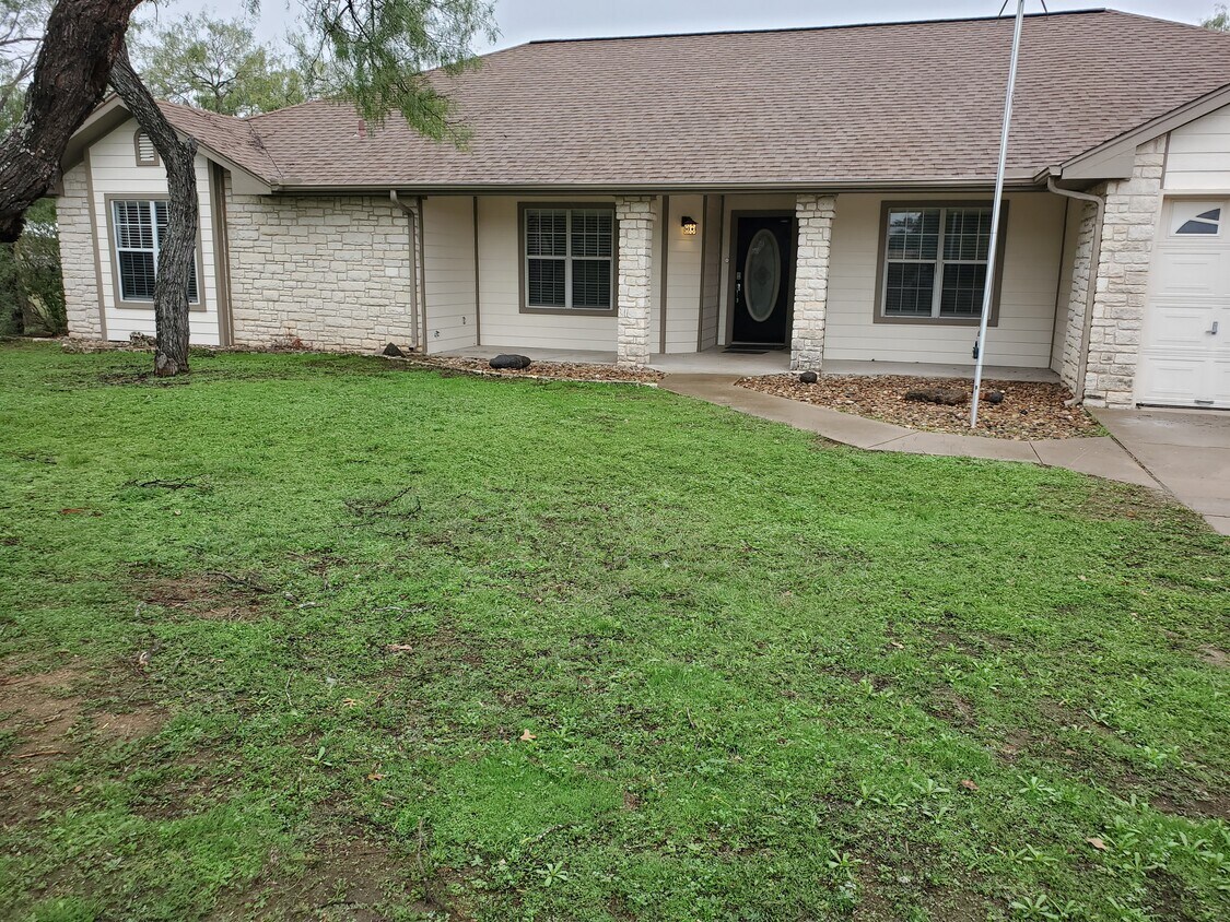 Foto principal - 2920 Candace Cir